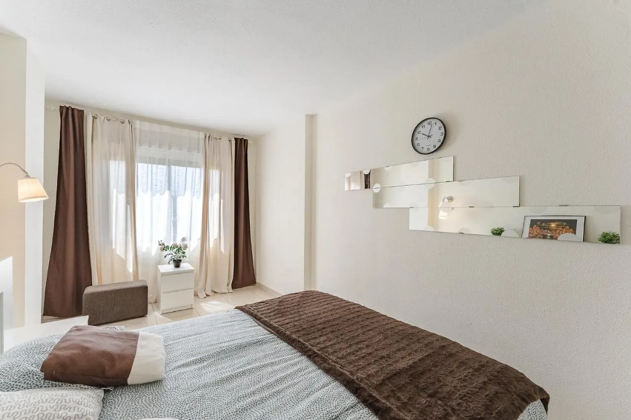 Two Bedroom Paraiso 아데제 0*,