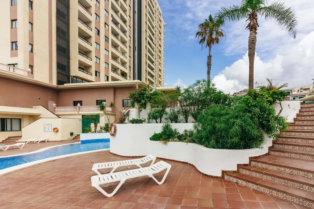 Two Bedroom Paraiso 아데제